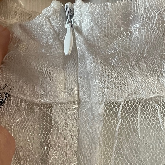 White Lace ultra-feminine top mock turtleneck short sleeves Sz L Zipper back - Picture 2 of 8